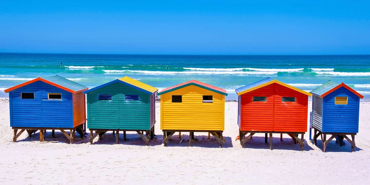 Cape Town Hop-On Hop-Off Sightseeing Bus Tours – Iconic landmarks, panoramic city views, and must-see attractions in 2025 Hop-on hop-off sightseeing bus tours in Cape Town, South Africa – Top landmarks, famous attractions, and hidden gems in 2025